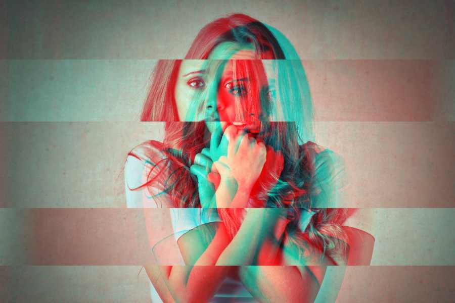 Art showing worried mother